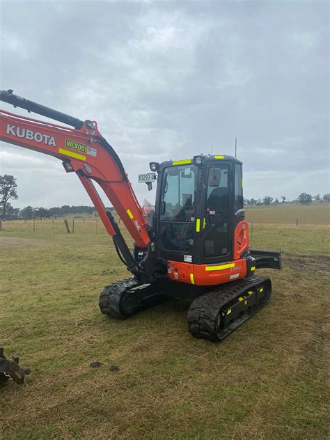 5t excavator hire cost